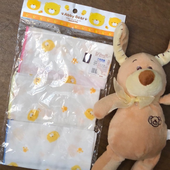 A set of Piyo Piyo Wash clothes - Picture 1 of 3